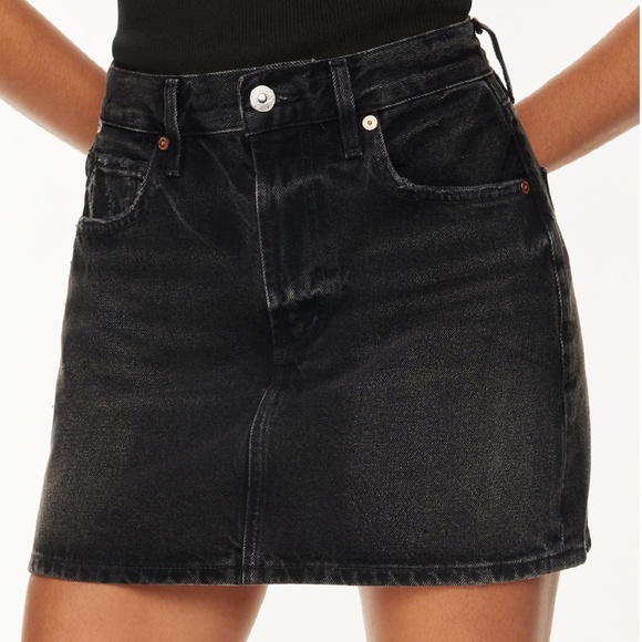 EUC- Aritzia CITIZENS OF HUMANITY Beatnik Denim Mini Skirt in Trumpet (25) - Picture 3 of 16